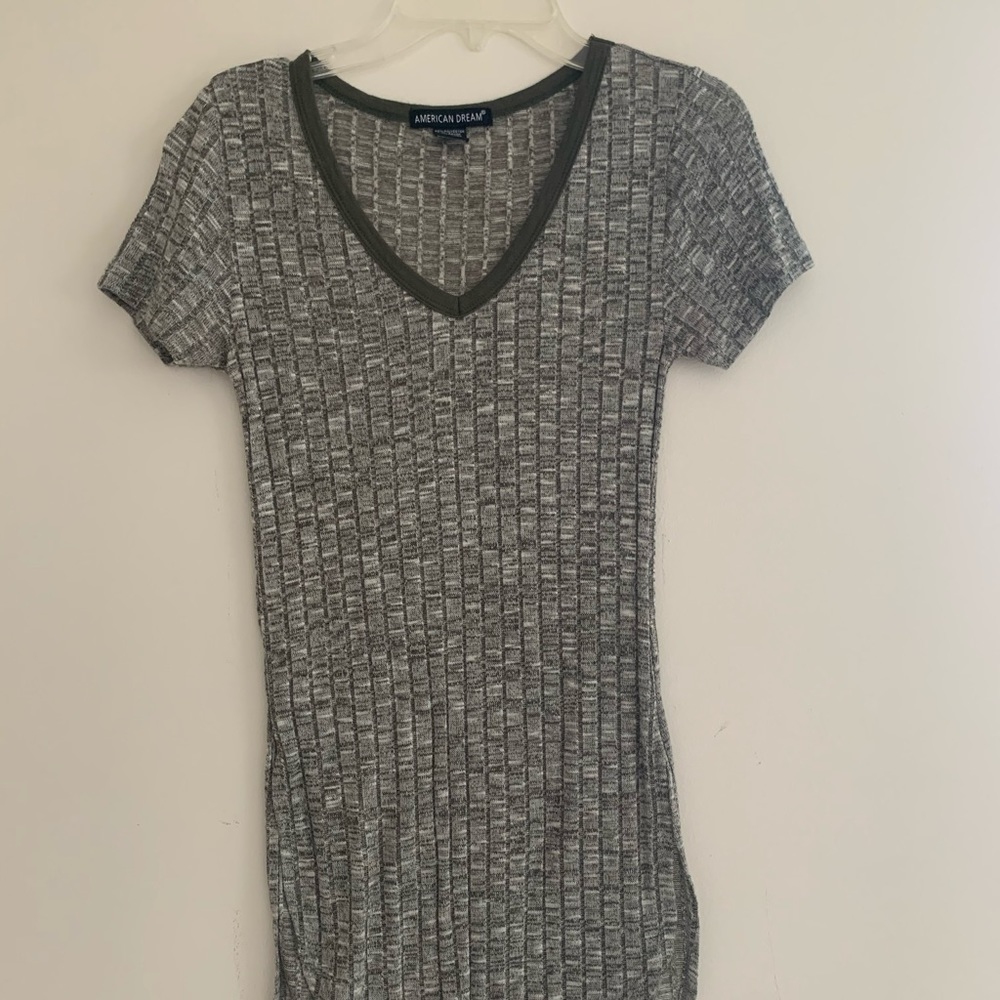 Green t-shirt - Picture 2 of 3